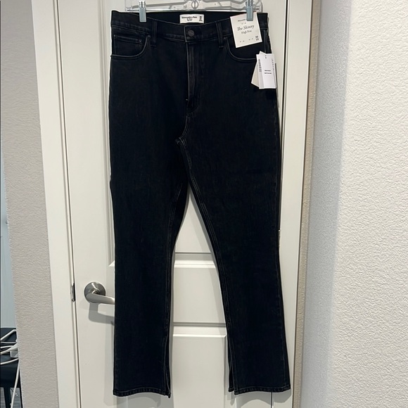 Abercrombie & Fitch Black, High Rise, Skinny Jeans - Picture 3 of 7